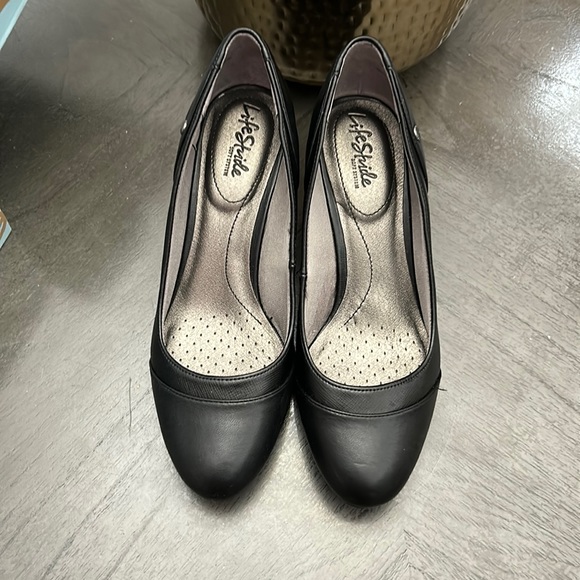 LifeStride Dreams Women's Dress Wedges (WIDE) - Picture 3 of 13